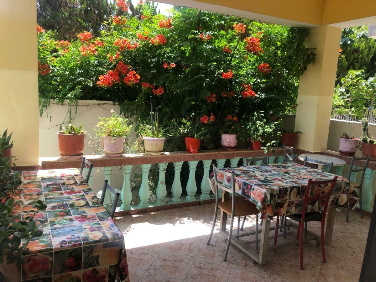 Guest House Murati Durres Exterior photo